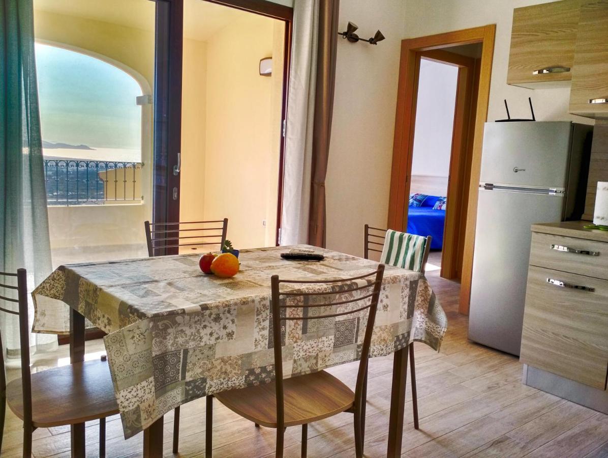 Aquilone Apartment Badesi Exterior photo