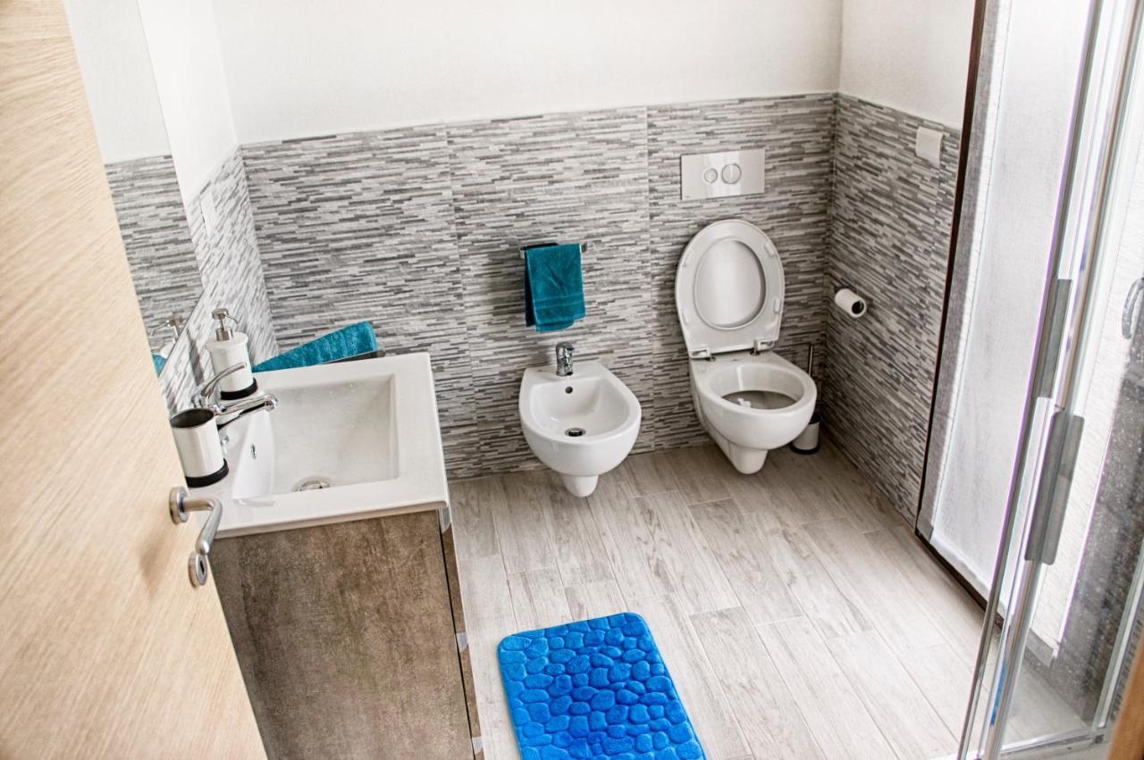 Aquilone Apartment Badesi Exterior photo
